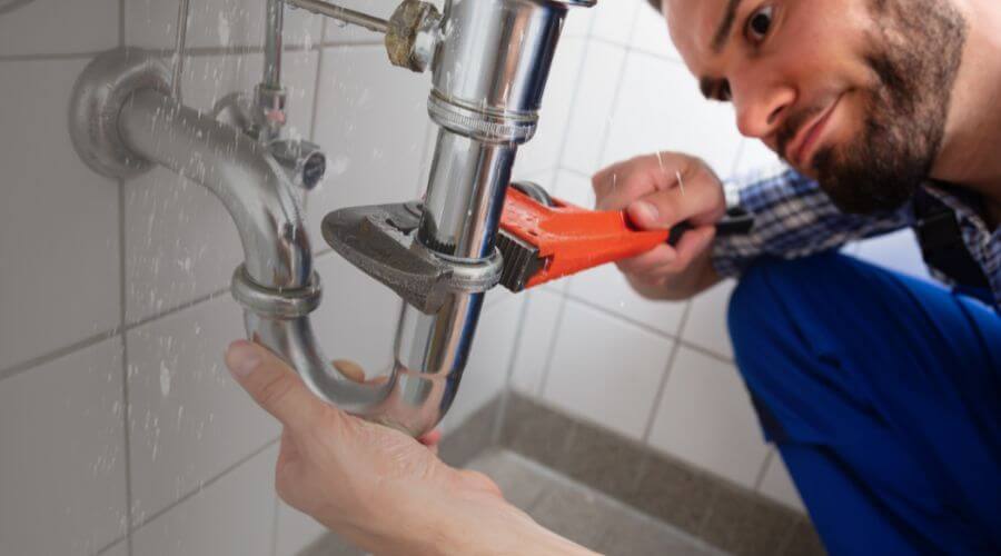 Professional clogged toilet repair services in Hollister, MO